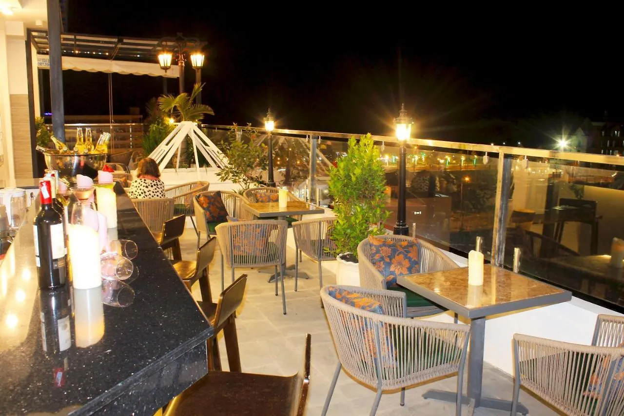 Emerald Ocean Hotel Phan Thiết 2*,  Vietnam